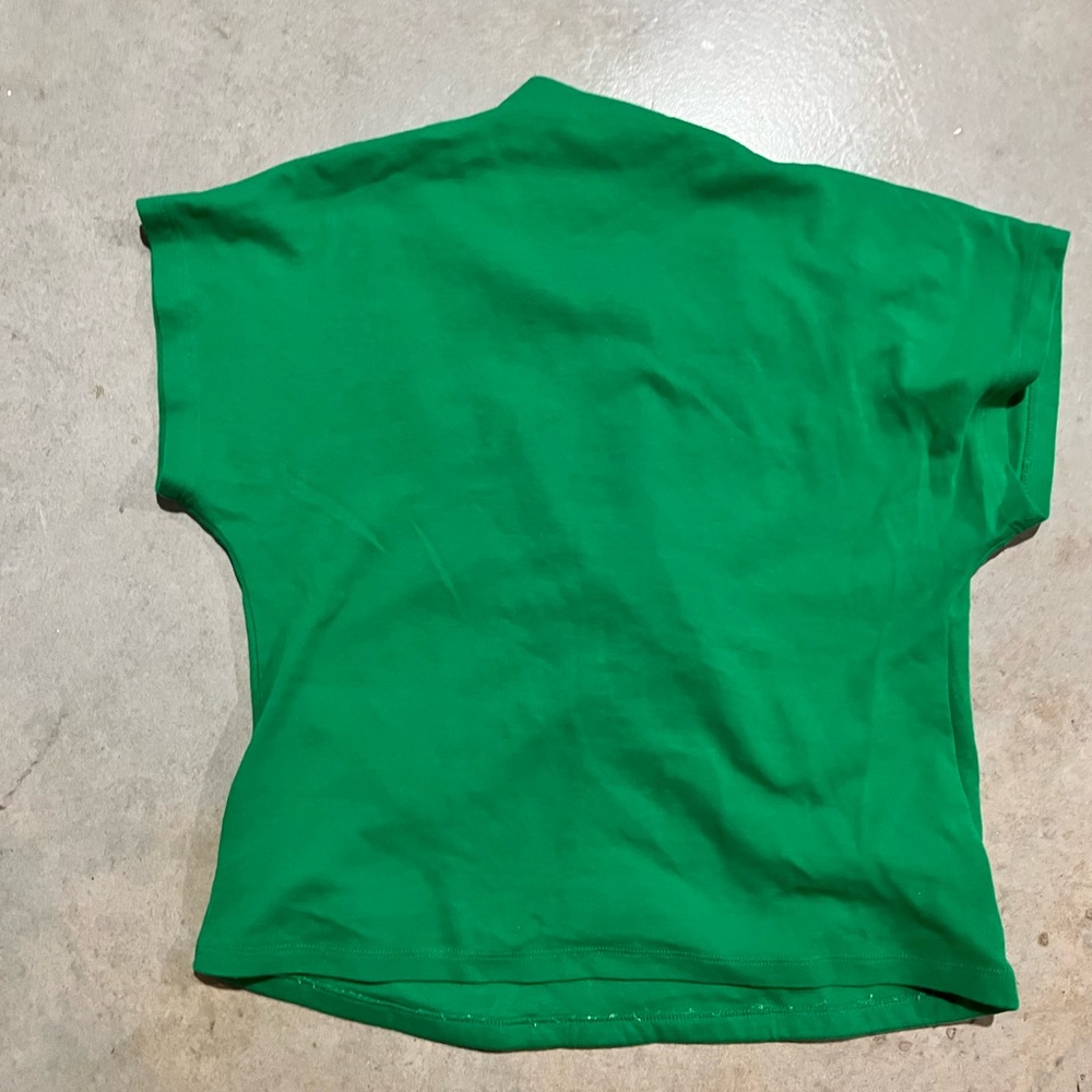 Kelly green Maeve shirt size medium - Picture 2 of 3